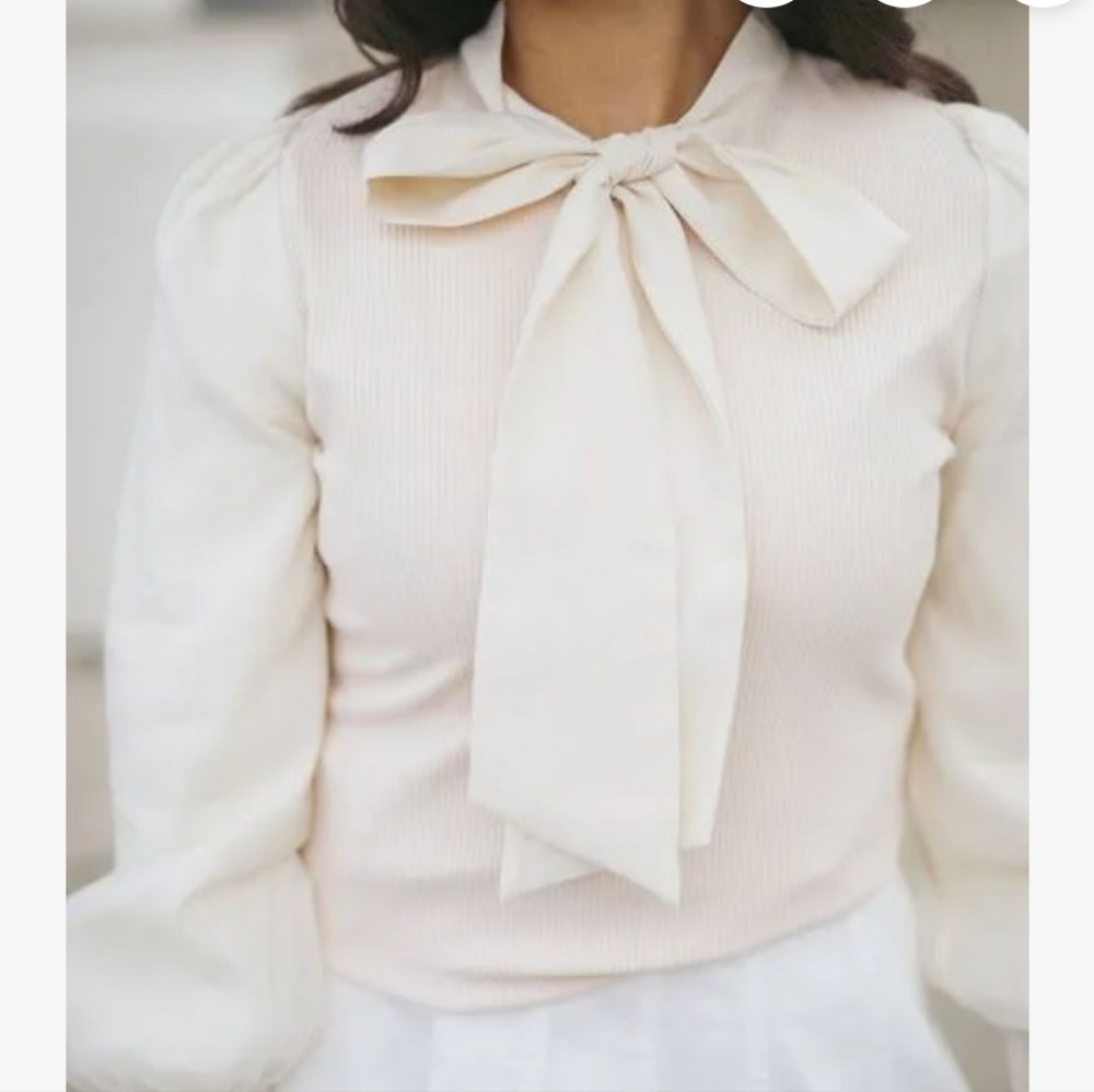 Dainty Jewells Cream Bow Blouse